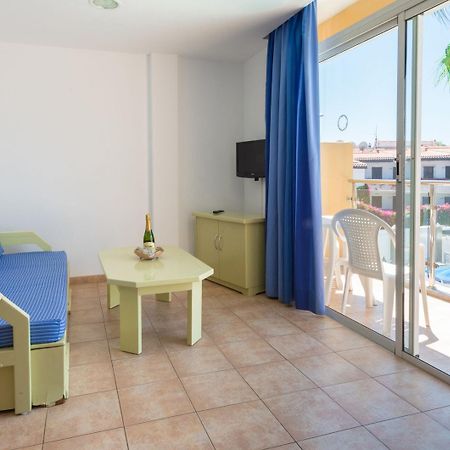 Apartamentos Karina بلايا ديل إنغلز المظهر الخارجي الصورة