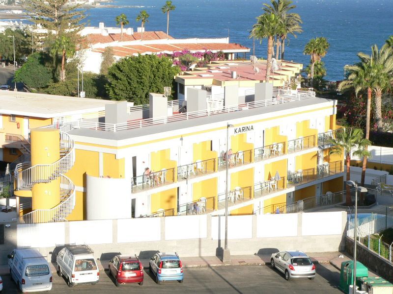 Apartamentos Karina بلايا ديل إنغلز المظهر الخارجي الصورة