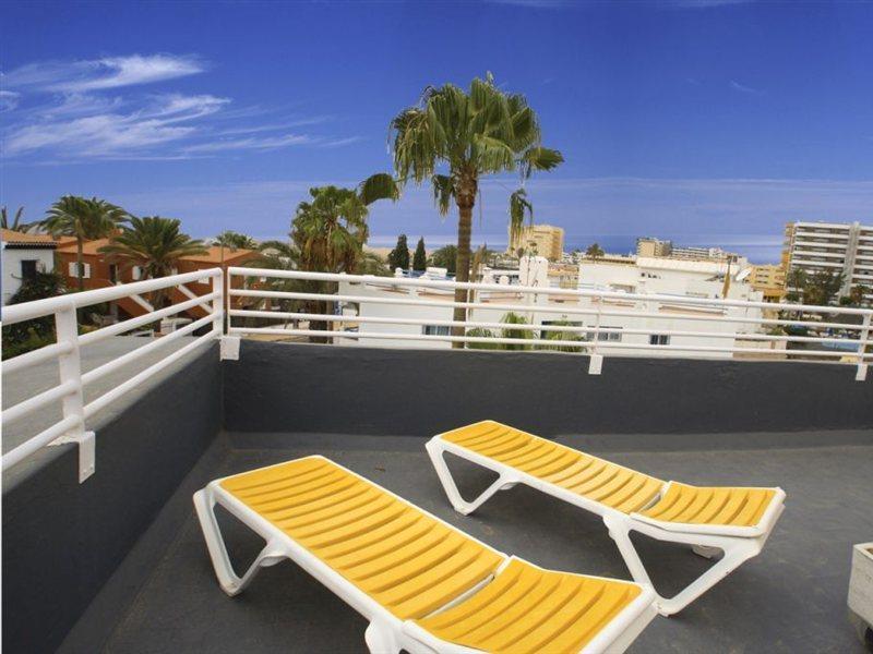 Apartamentos Karina بلايا ديل إنغلز المظهر الخارجي الصورة